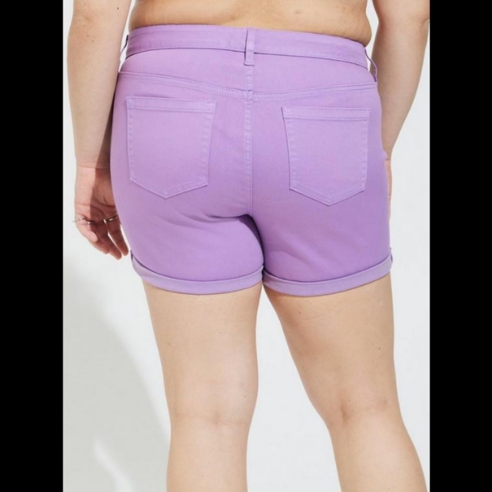Torrid NWT Disney The Little Mermaid Flounder Mid Rise Denim Short Plus … - Picture 4 of 5